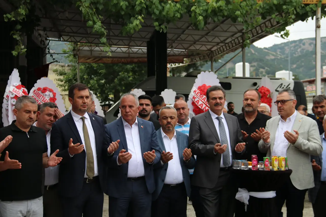 Protokol Taşova’da Açılışta Buluştu 4