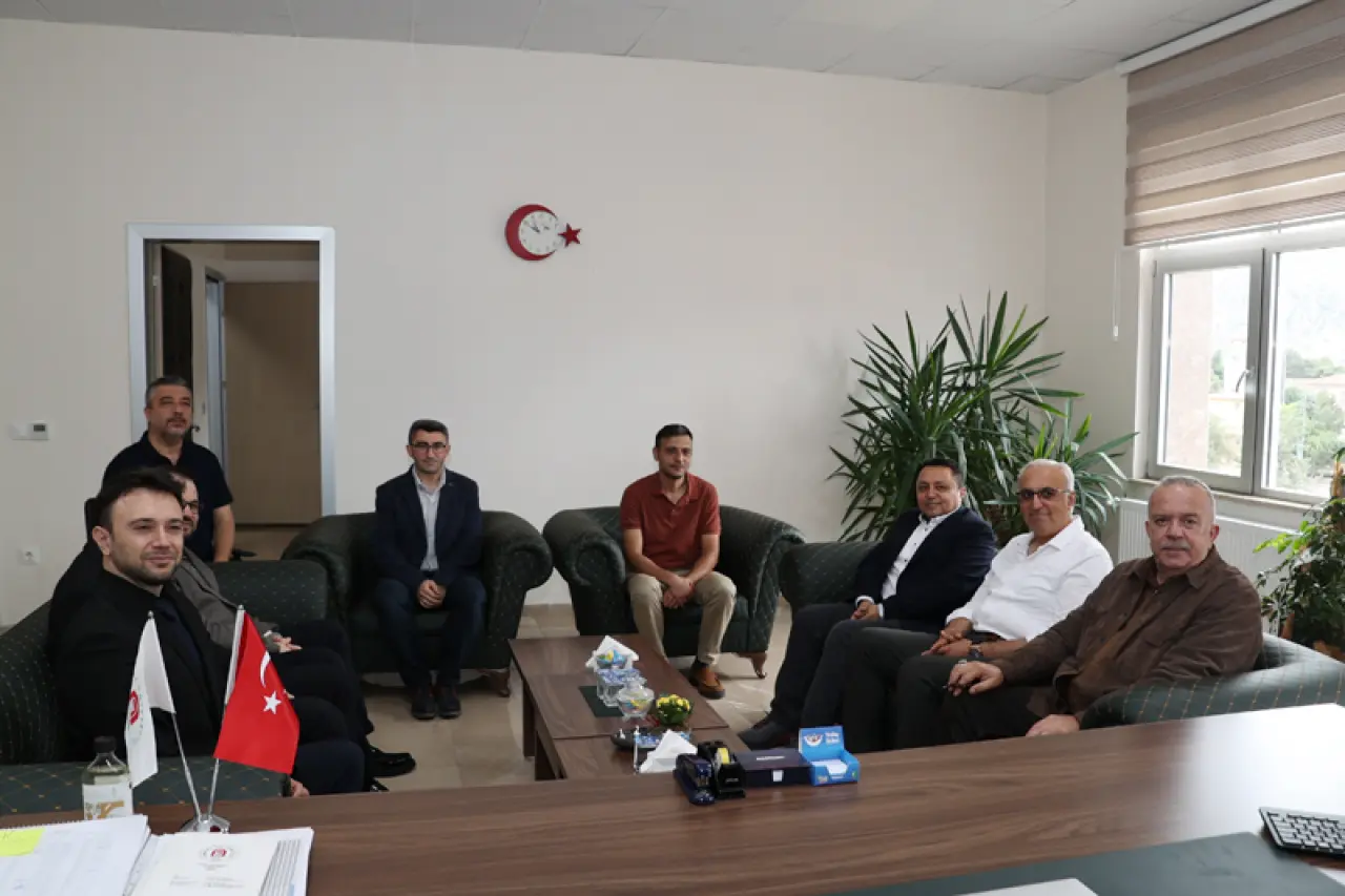 Rektör Turabi’den Yeni Dekana Hayırlı Olsun Ziyareti 2