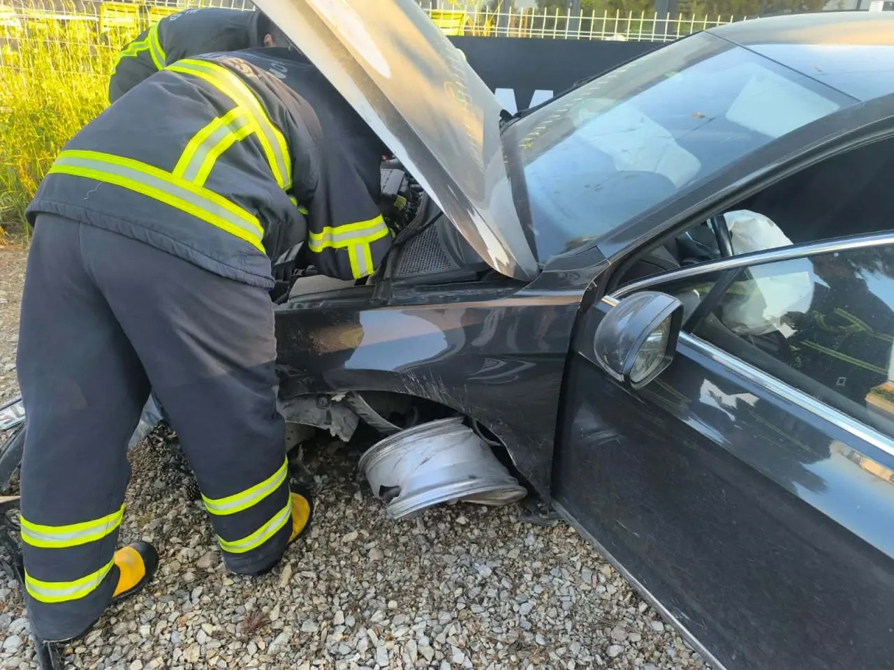 Samsun Yolunda Korkutan Kaza! Araç Duvara Çarptı: 1 Yaralı 3