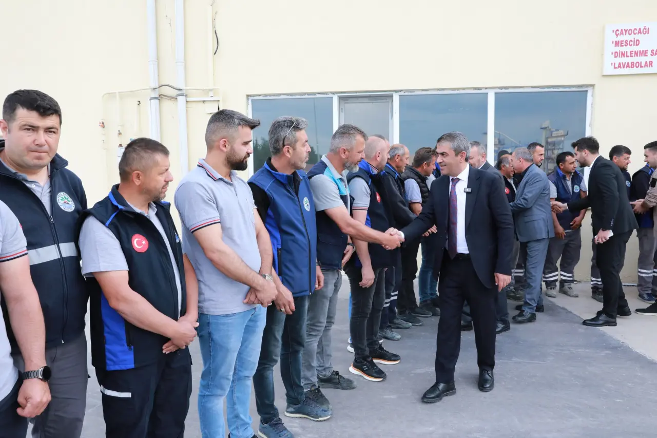 Suluova Belediyesi’nde Bayramlaşma Mesaisi 2
