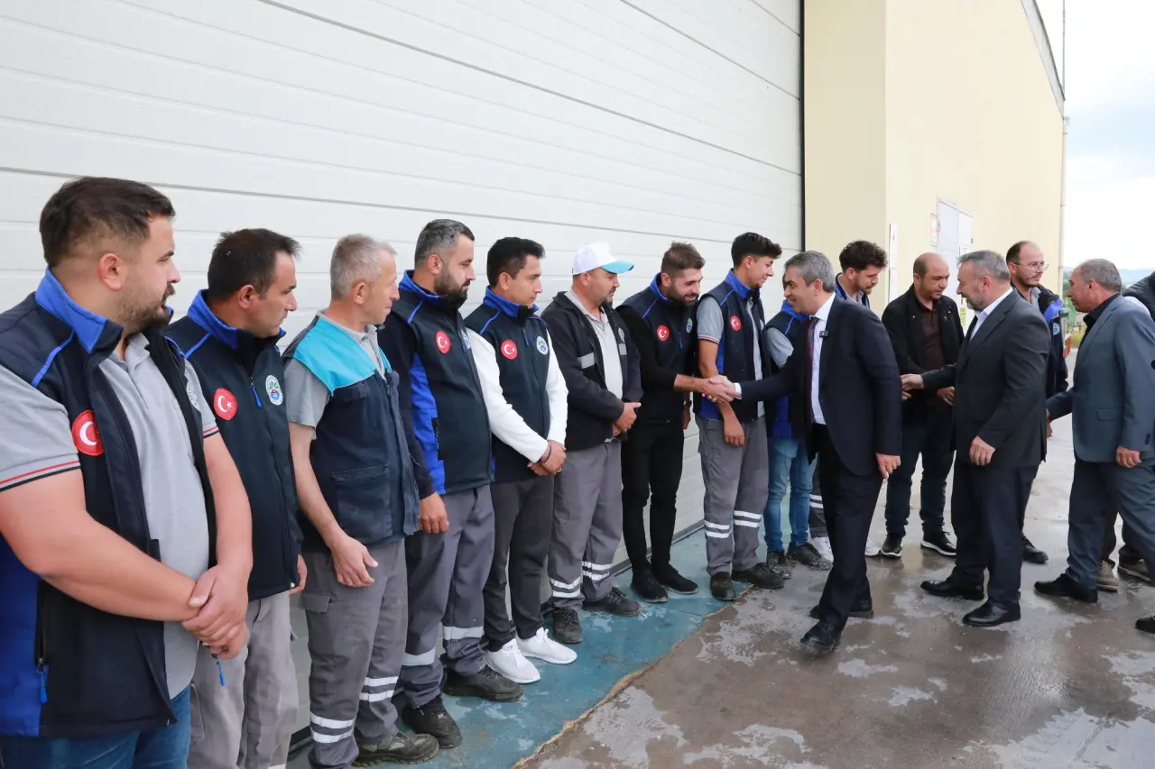 Suluova Belediyesi’nde Bayramlaşma Mesaisi 1
