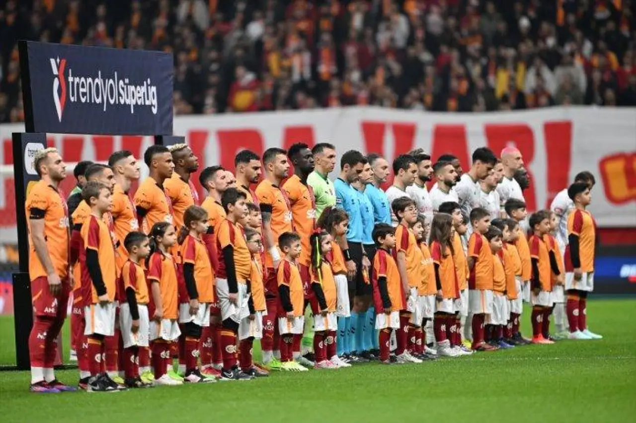 Süper Lig’de İstiklal Marşı Tartışması! 1