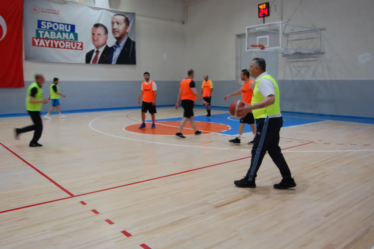 Tarihi Rekabet Festival Coşkusuyla Parkeye Taşındı 4