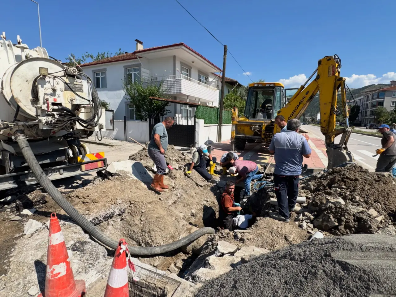 Taşova'da İçme Suyu Arızası Giderildi! 2