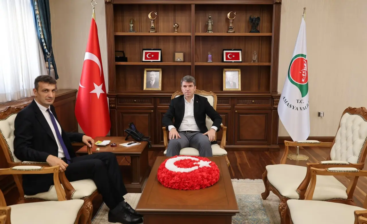 Vali Bakan Misafirlerini Ağırladı 1