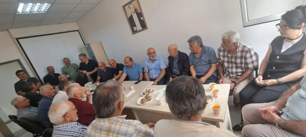 30 Yıl Sonra Aynı Çatı Altında Buluştular! 3