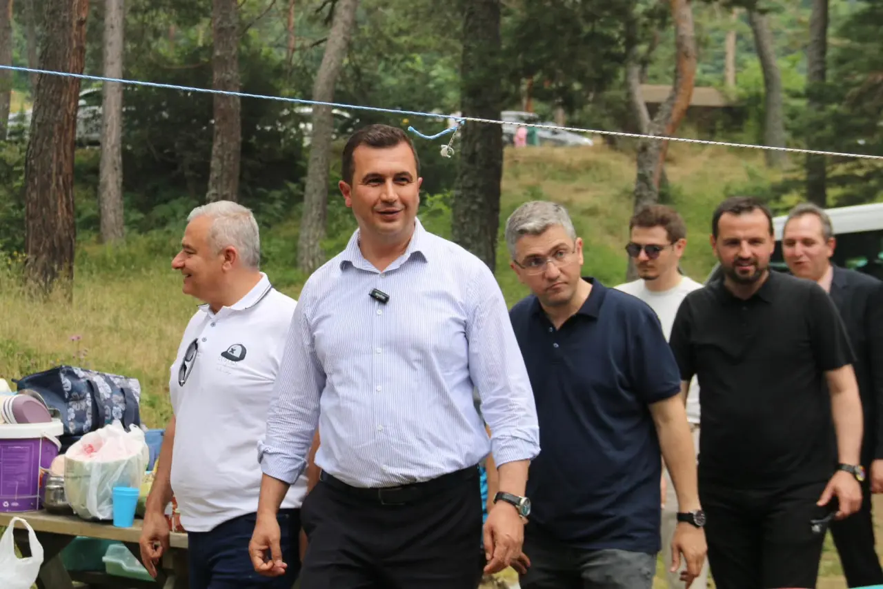 AK Parti Amasya Teşkilatı Sahada 2