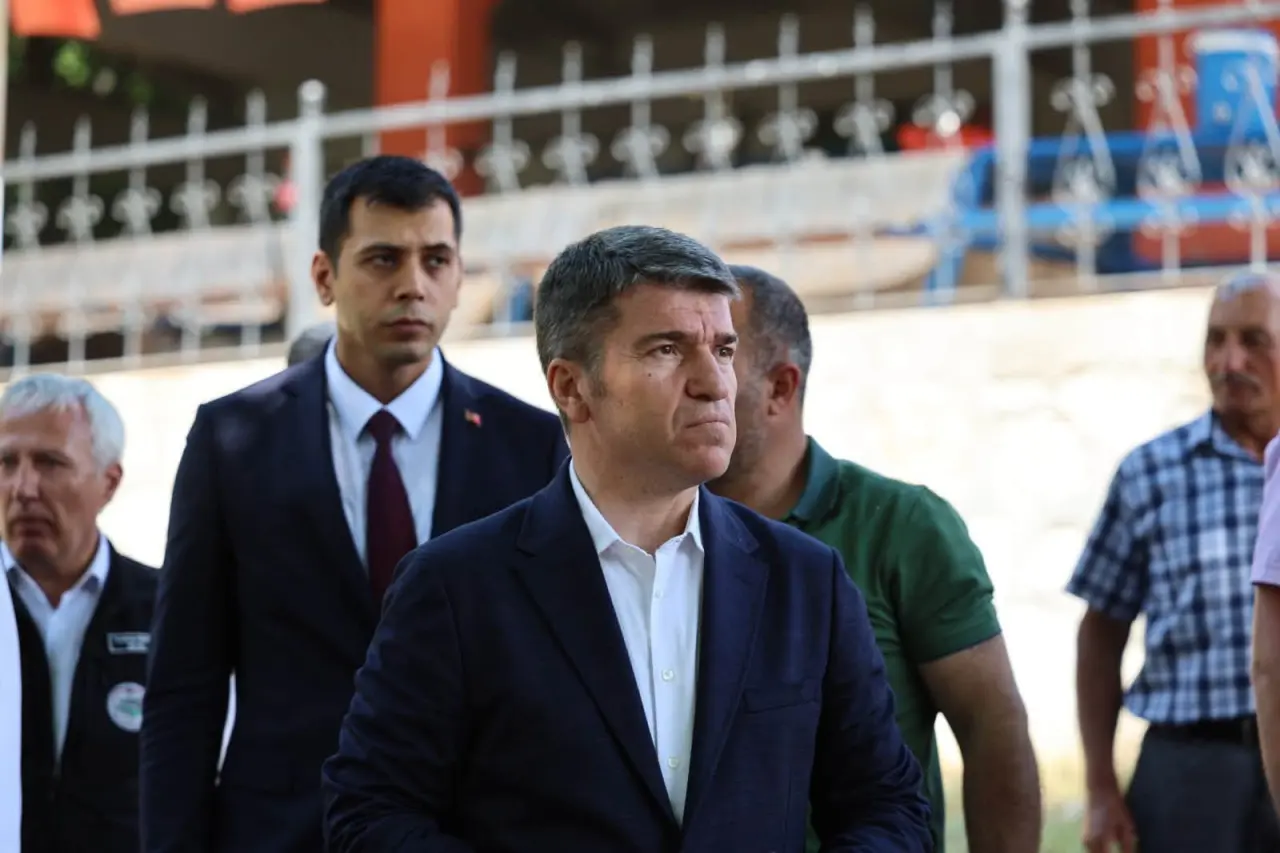 Amasya Valisi Önder Bakan'dan Köylere Yakın Mesai 4