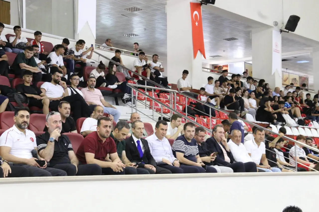 Amasya'da AK Parti Heyeti Sahadaydı 7