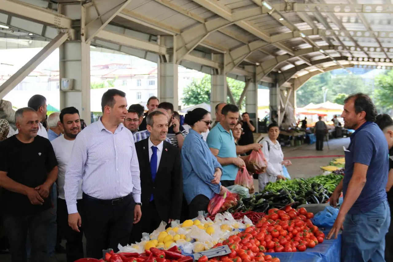 Amasya'da AK Parti Heyeti Sahadaydı 1