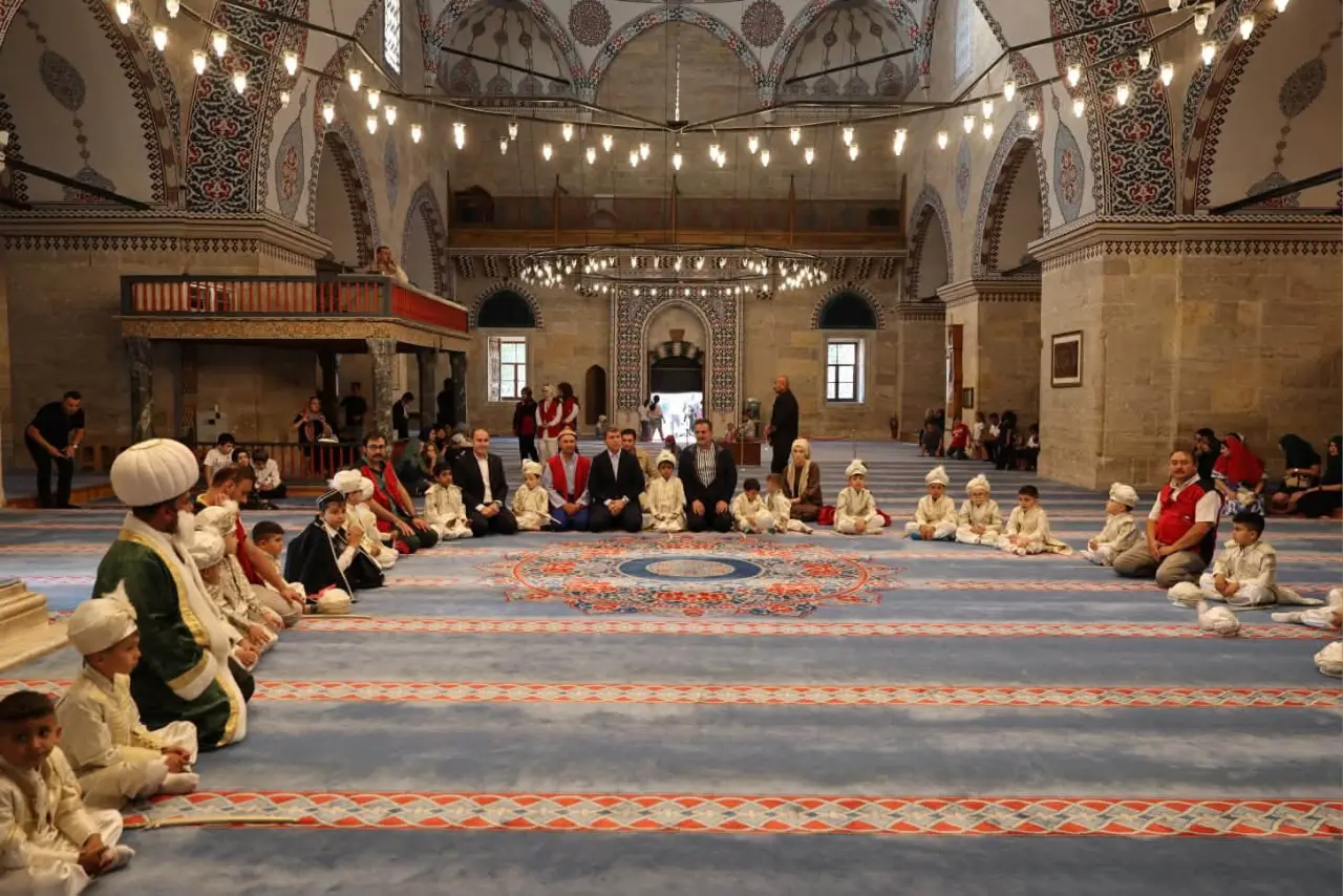Amasya’da Geleneksel Toplu Sünnet Şöleni Coşkusu! 2