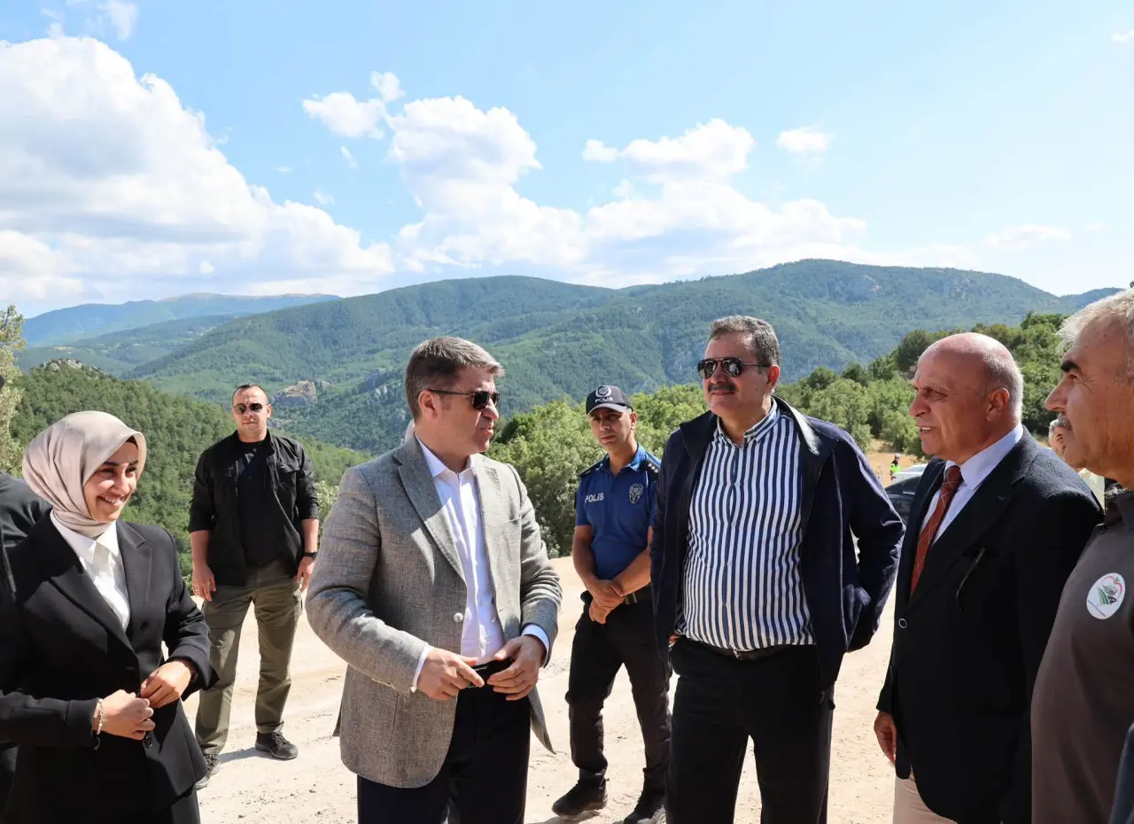 Amasya’da Kırsal Ulaşıma Güçlü Yatırım 3
