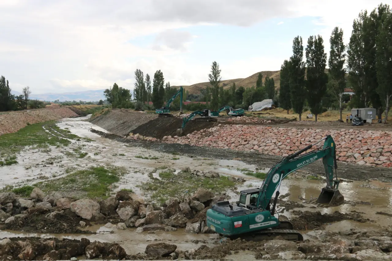 Amasya'da Taşkın Önlemleri Güçleniyor 5