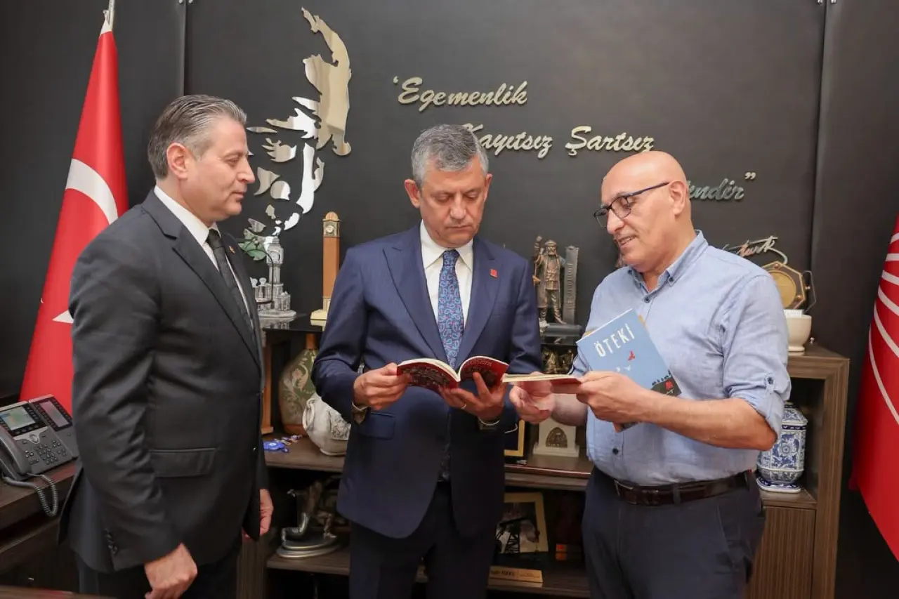 Amasya'dan Özgür Özel'e Anlamlı Ziyaret 5
