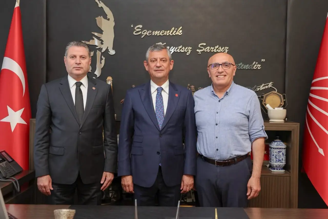 Amasya'dan Özgür Özel'e Anlamlı Ziyaret 3