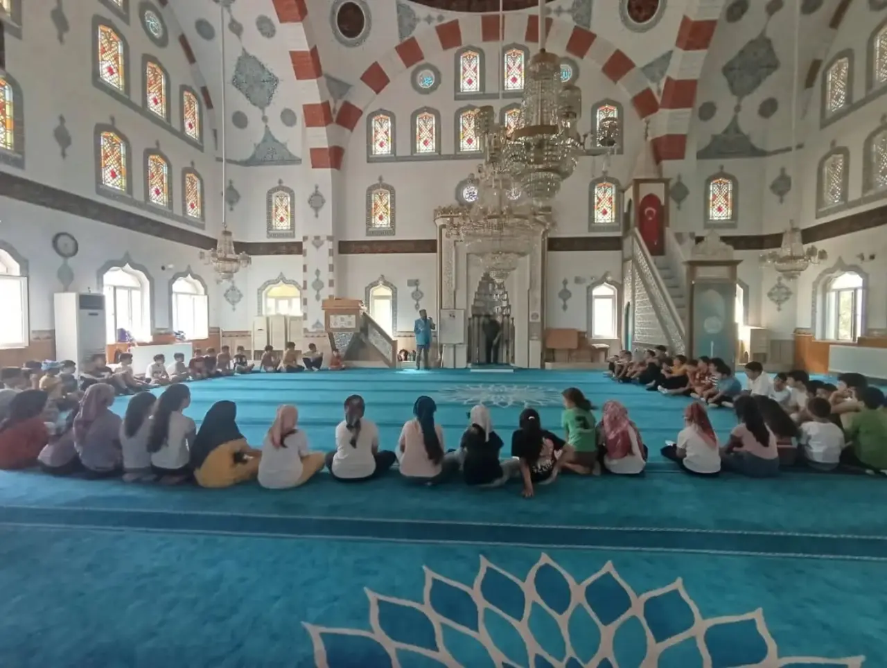 Azize Hatun Camii’nde Kur’an Kursu Coşkusu 3
