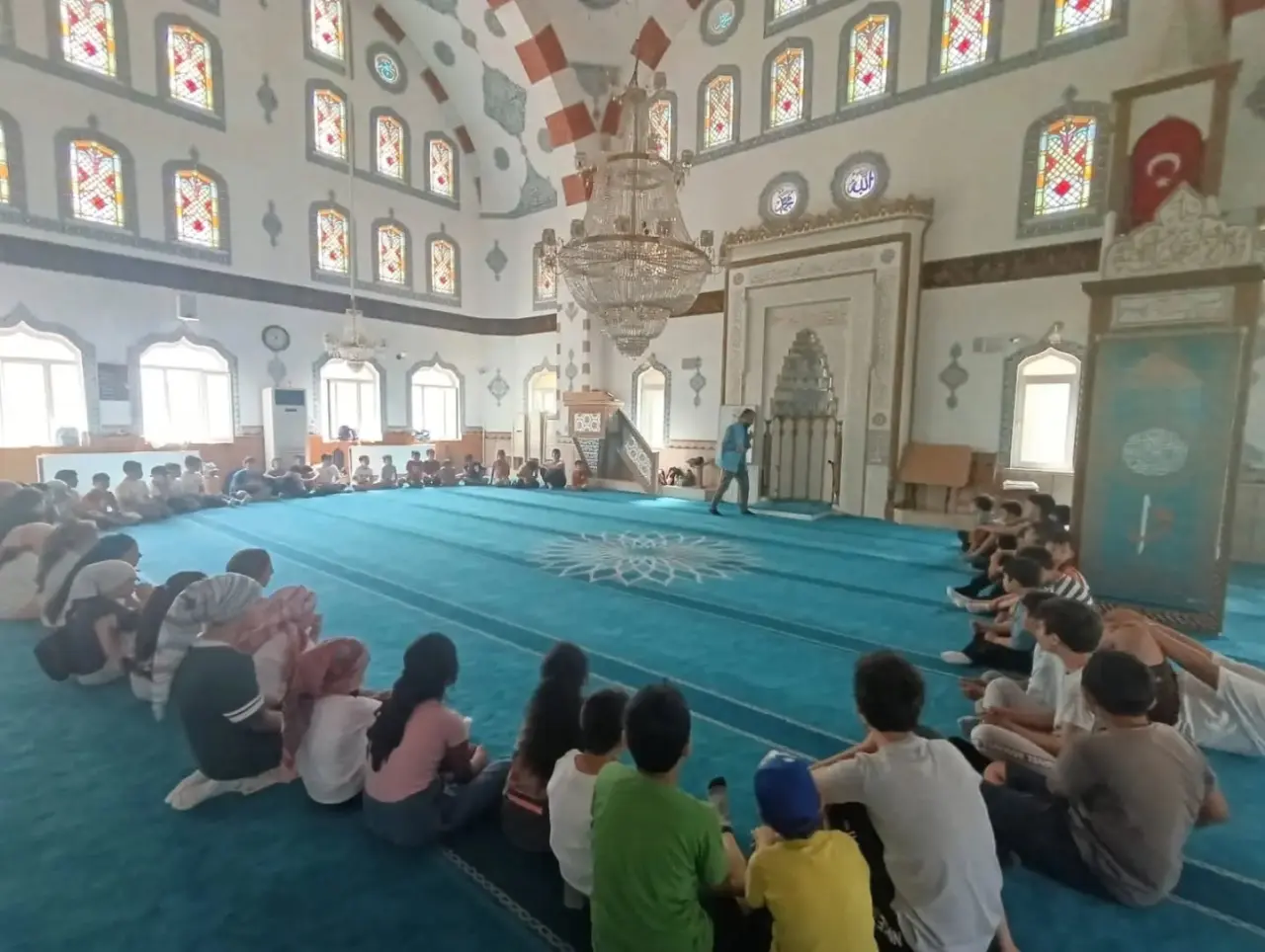 Azize Hatun Camii’nde Kur’an Kursu Coşkusu 4