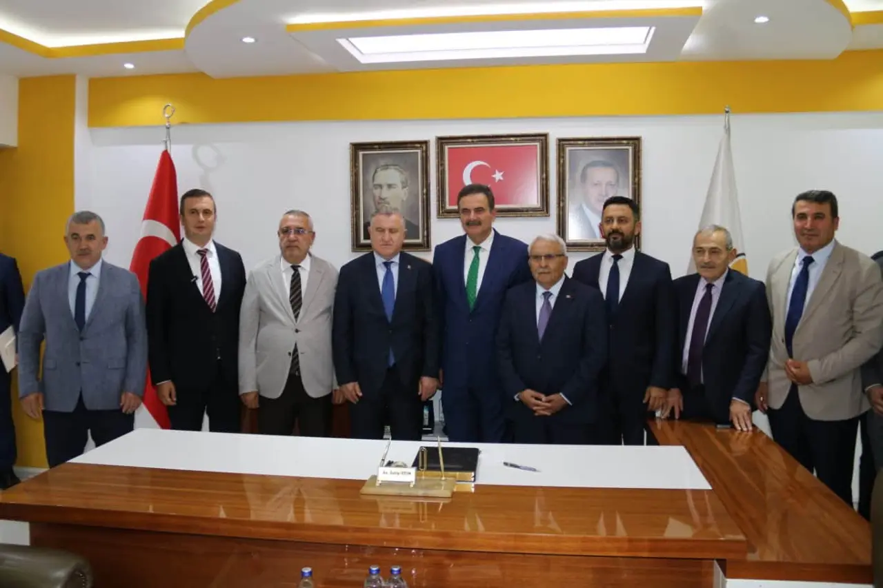 Bakan Bak Amasya AK Parti Teşkilatıyla Buluştu 4