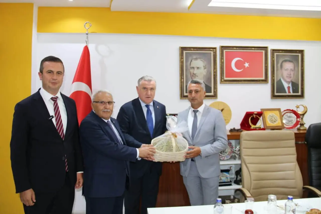 Bakan Bak Amasya AK Parti Teşkilatıyla Buluştu 5