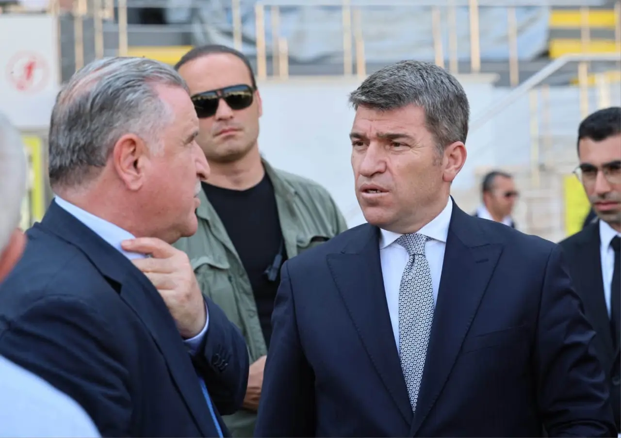 Bakan Bak'tan Amasya Spor Tesisine Yakın Takip 2