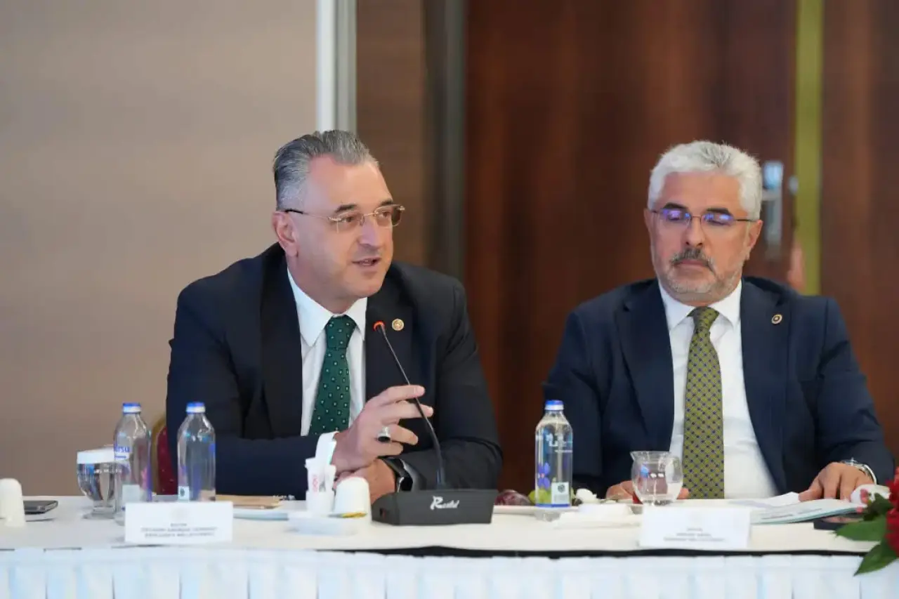 Çilez, Eğitim Zirvesine Katıldı! 1