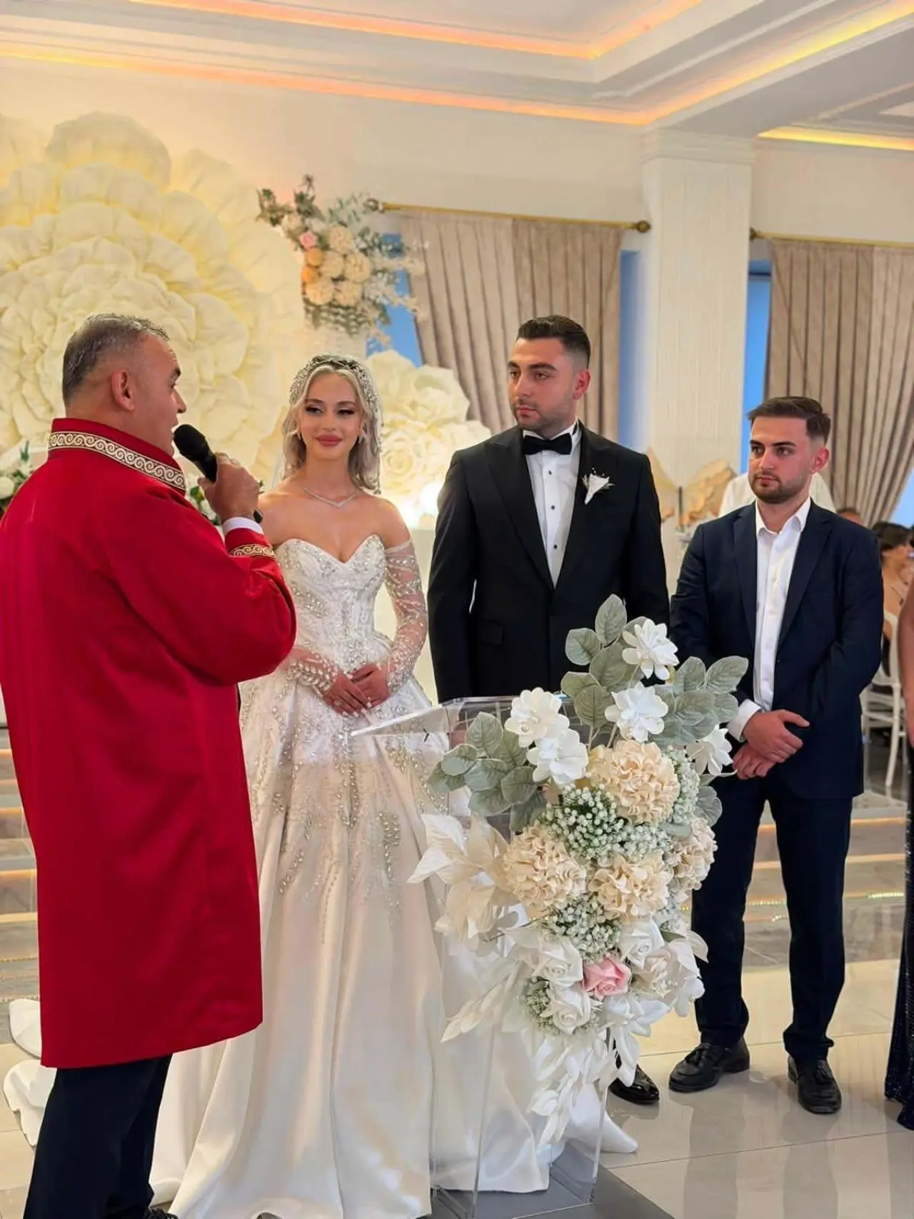 Erdem Ailesinden Görkemli Düğün! 1
