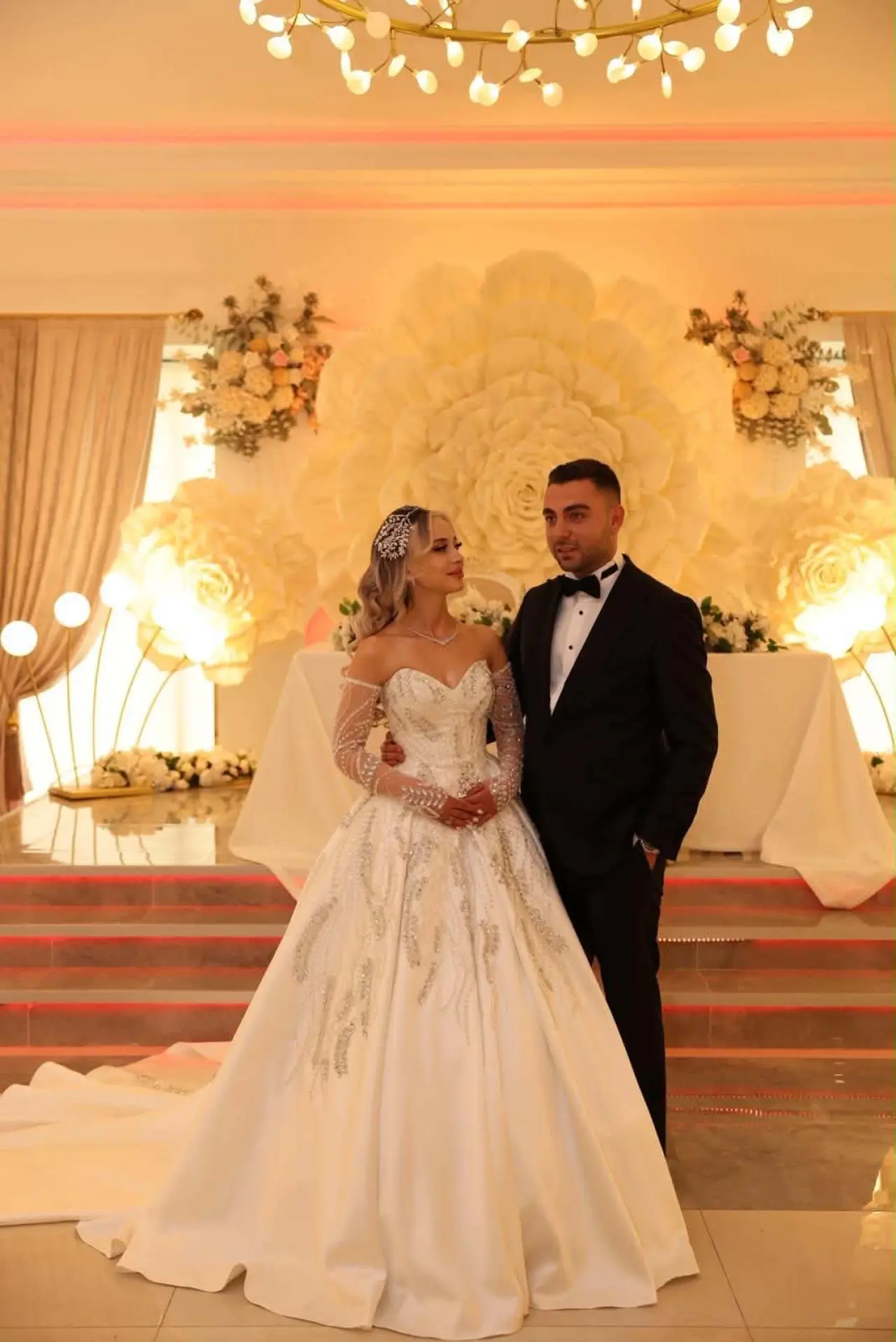 Erdem Ailesinden Görkemli Düğün! 2