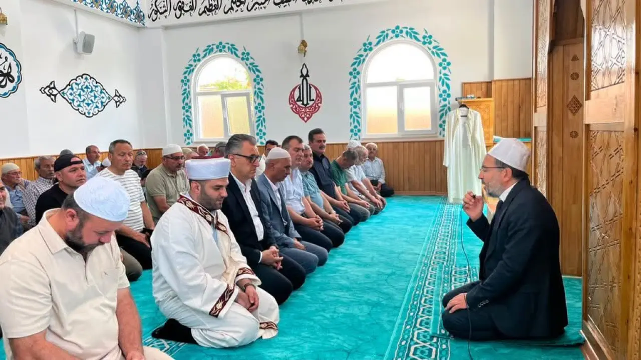 Gümüşhacıköy Ayvalı Kışlası Camii İbadete Açıldı 1