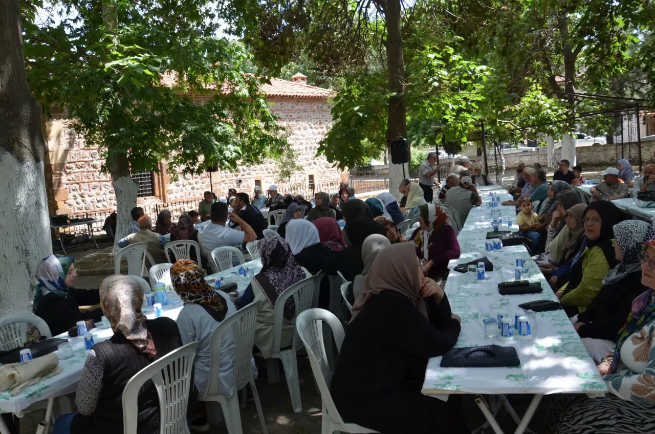 Gümüşhacıköy'de Garip Hafız Vefatının Yıl Dönümünde Dualarla Anıldı 5