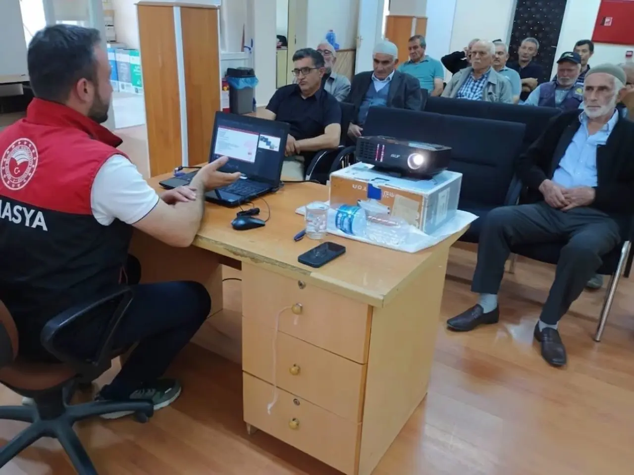 Gümüşhacıköy'de Üreticilere Bitki Koruma Eğitimi! 2