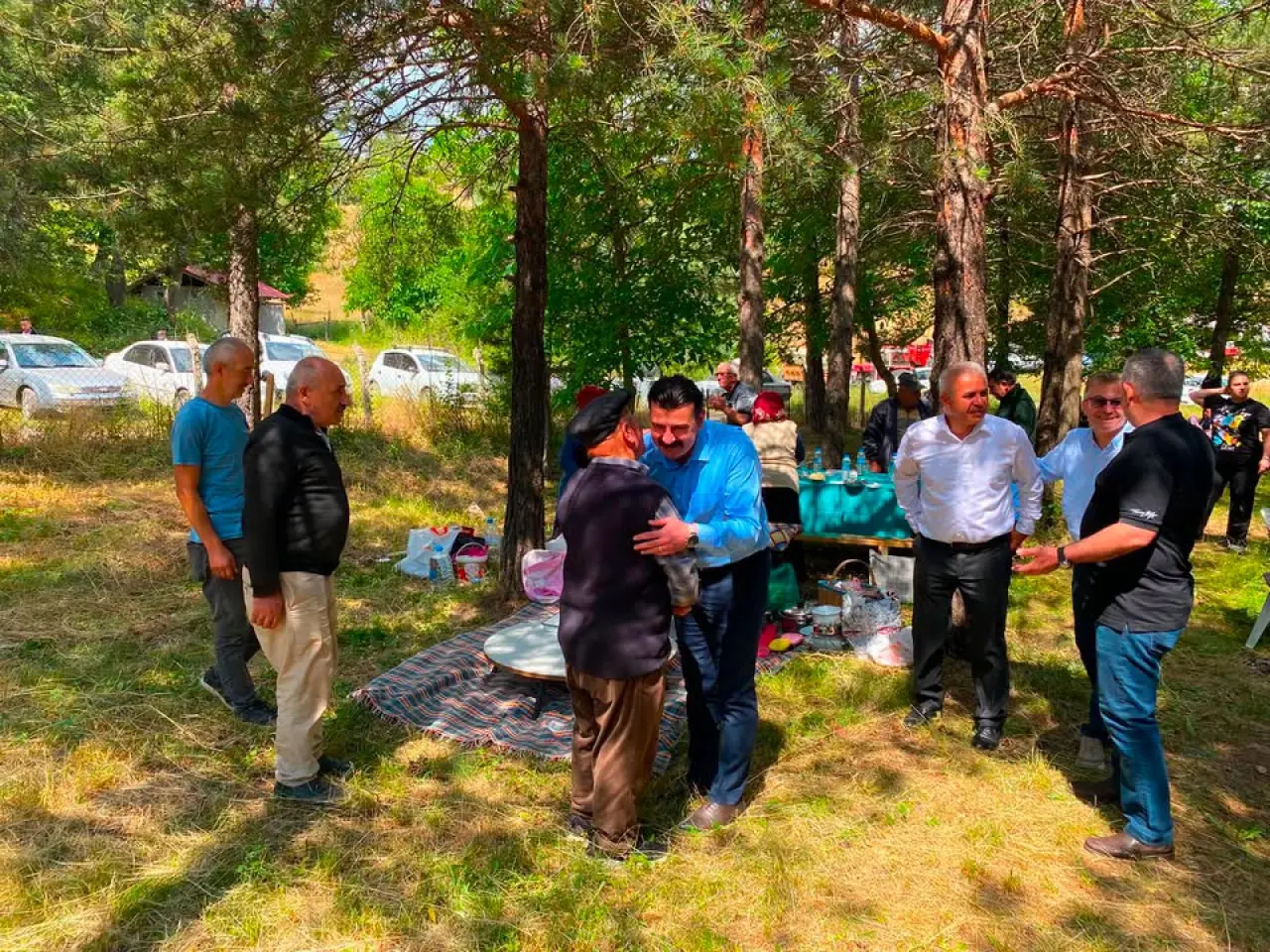 Hamamözü Dedeçam Şenliği'nde Buluştu 3