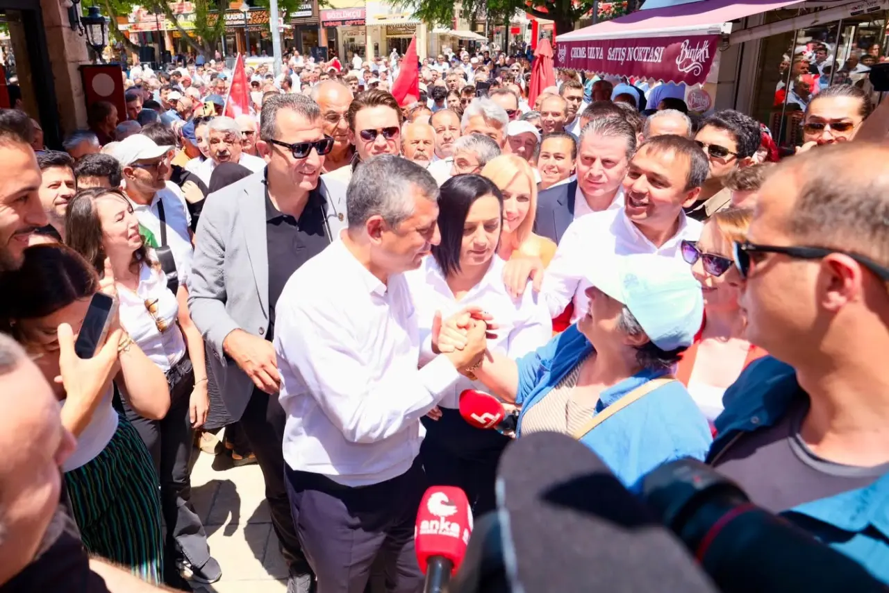 Karagöz: "Siyaseti Halkın İçinde Yapmaya Devam Edeceğiz" 5