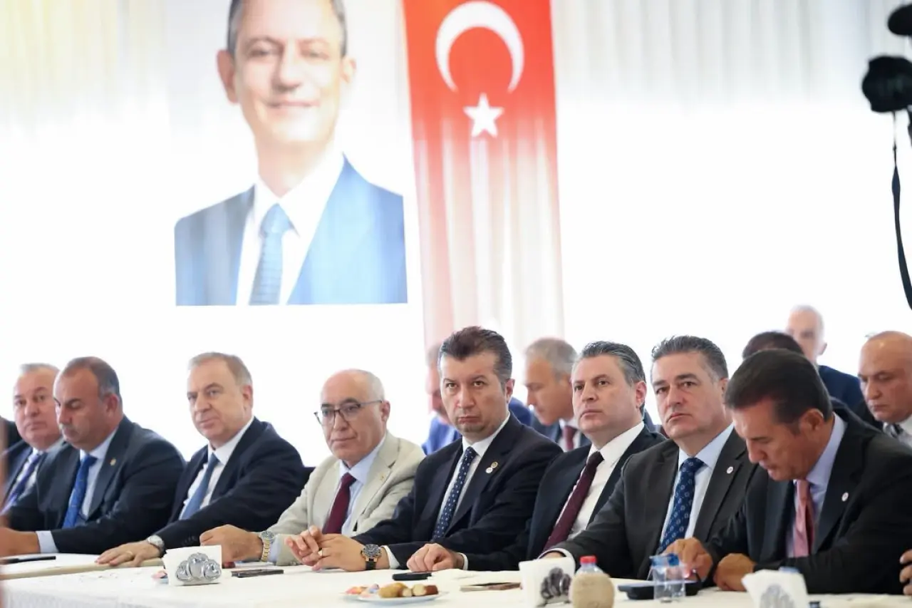 Karagöz YENİ Parti’de Yerini Aldı 2