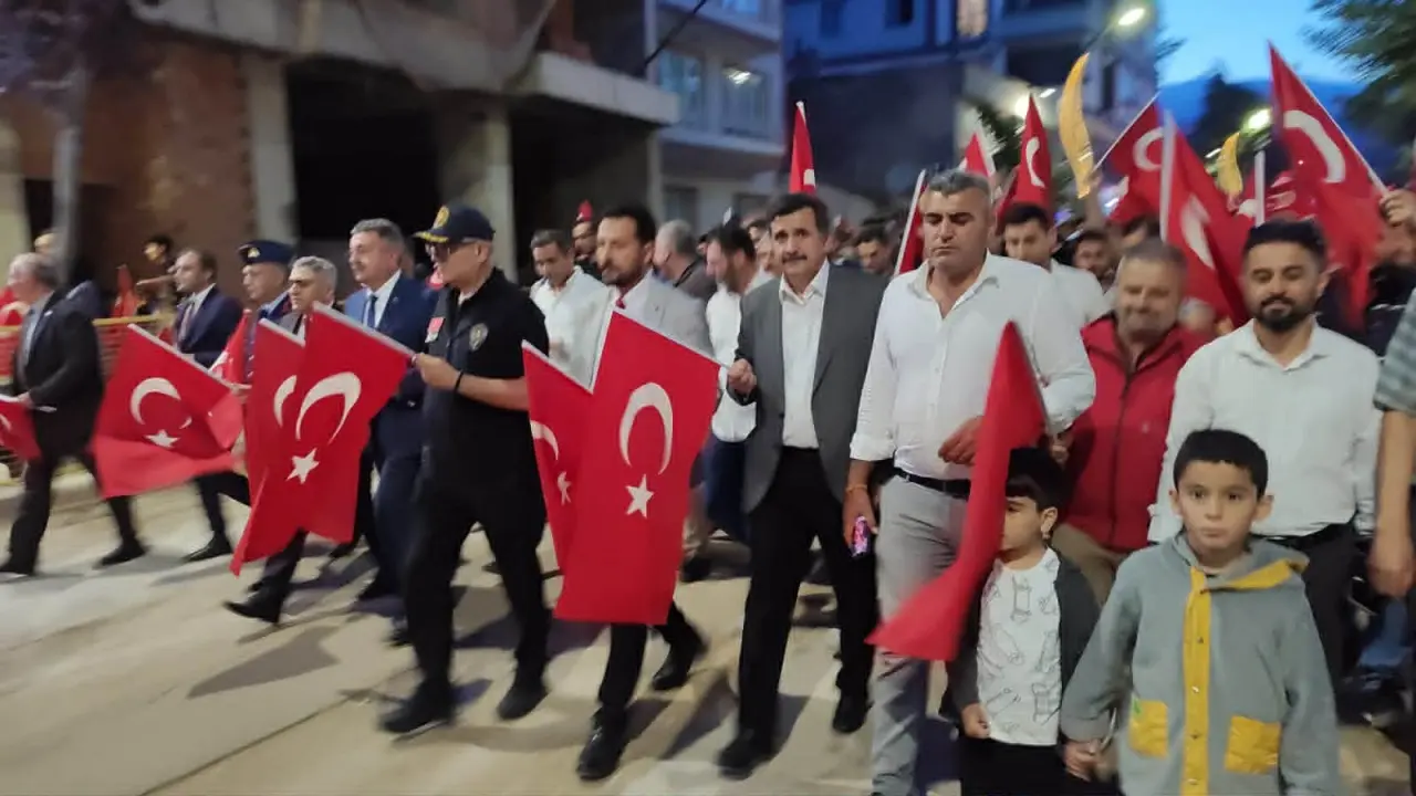 Merzifon'da 15 Temmuz Ruhu Meydanlara Taştı 5