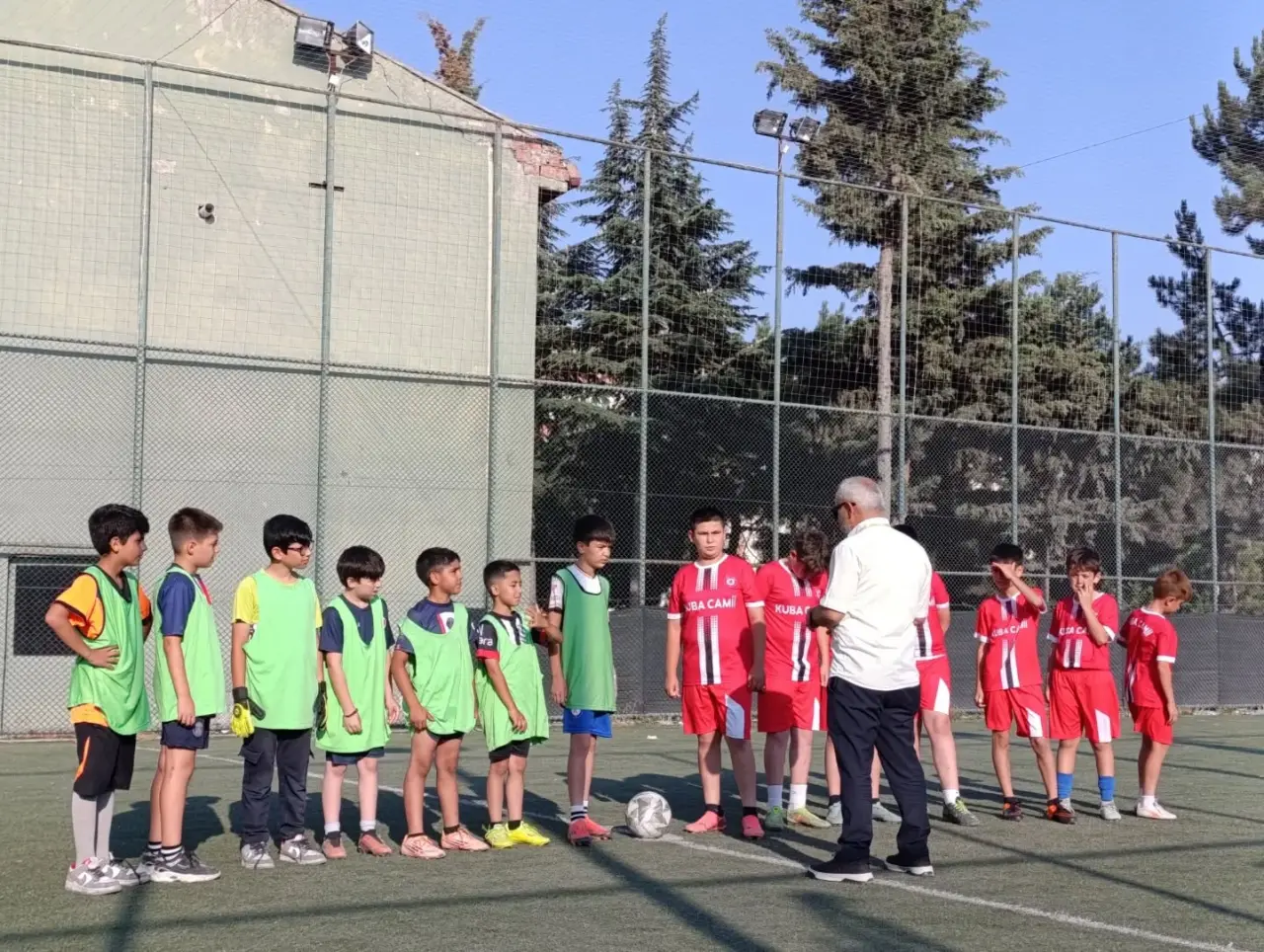 Merzifon'da Camiler Arası Futbol Turnuvası Coşkusu Başladı! 3