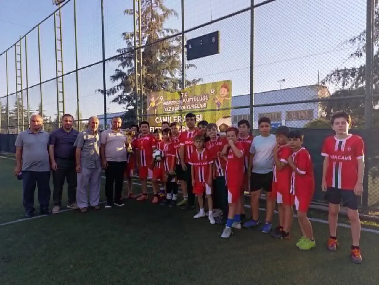 Merzifon’da Yaz Kur’an Kursları Futbol Turnuvasının Şampiyonu Kuba Camii Oldu 1