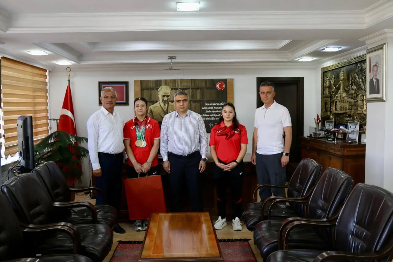 Merzifon’un Altın Kızı Makamda 2