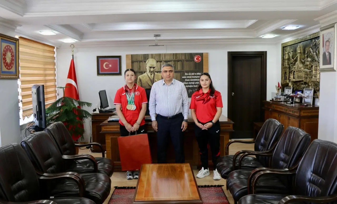 Merzifon’un Altın Kızı Makamda 3