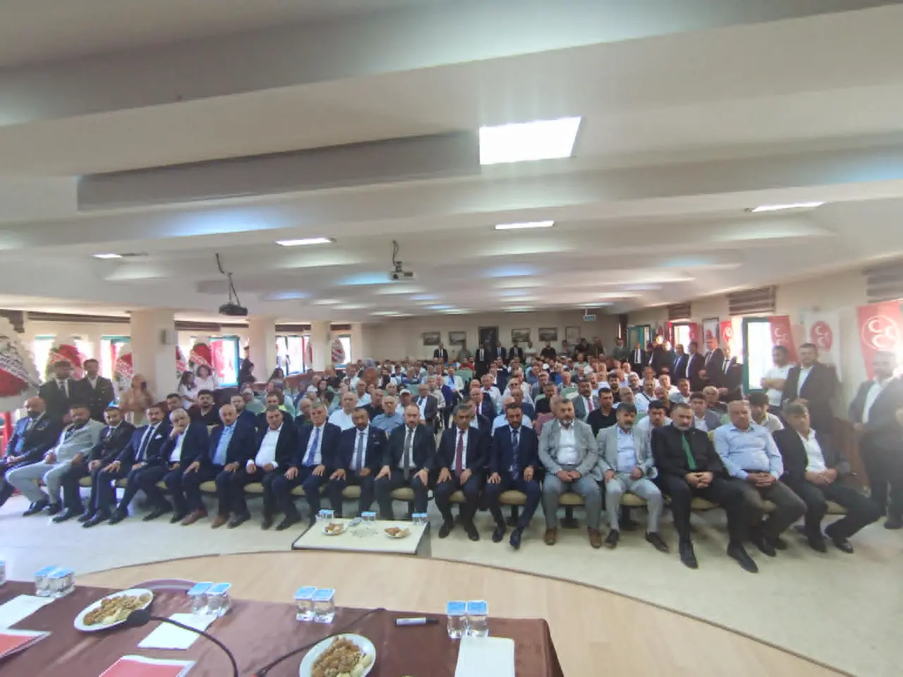 MHP Merzifon'da Yeni Dönem Başladı! Cüneyt Yamak İlçe Başkanı Seçildi 3