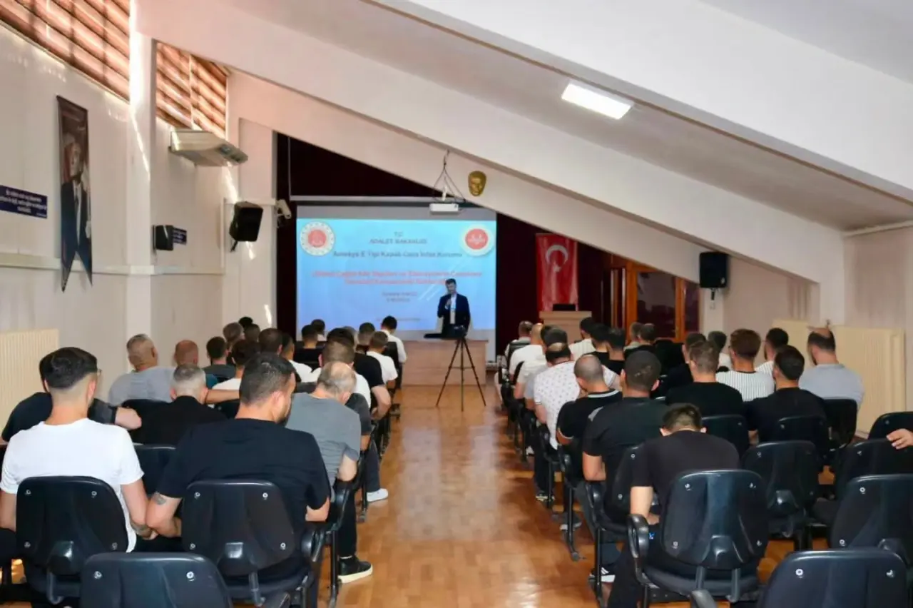 Müftü Yavuz’dan Cezaevinde Dijital Aile Dersi 2