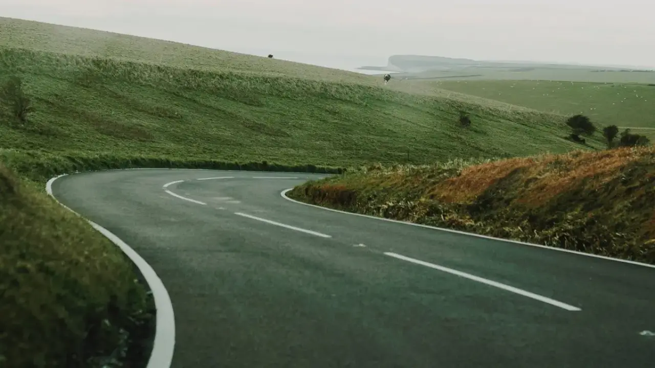 Rüyada Uzun Bir Yol Görmek Ne Anlama Gelir? İşte En Çok Merak Edilen Yorumu 1