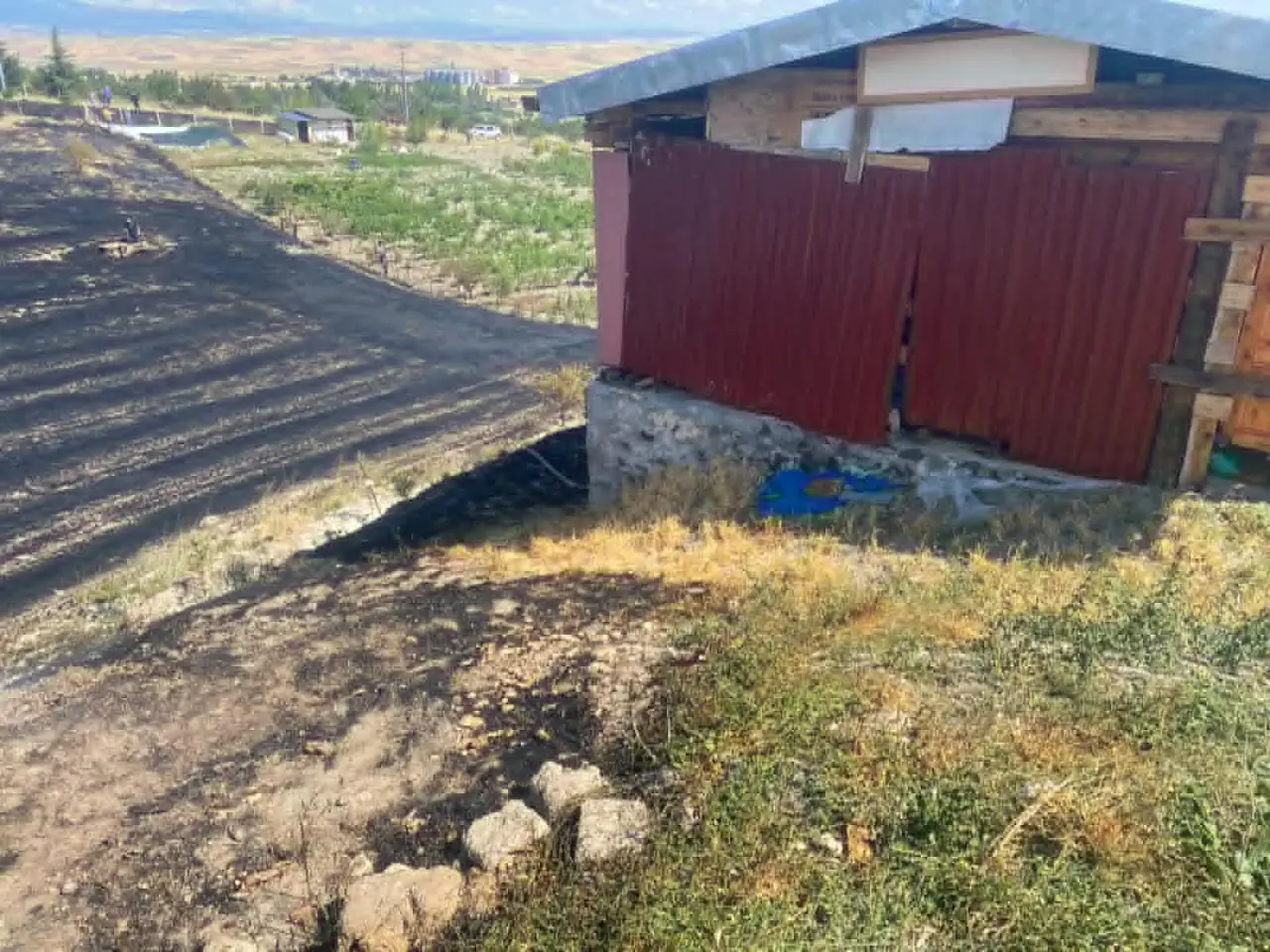 Rüzgar Yangını Büyüttü, İtfaiye Faciayı Önledi! 9