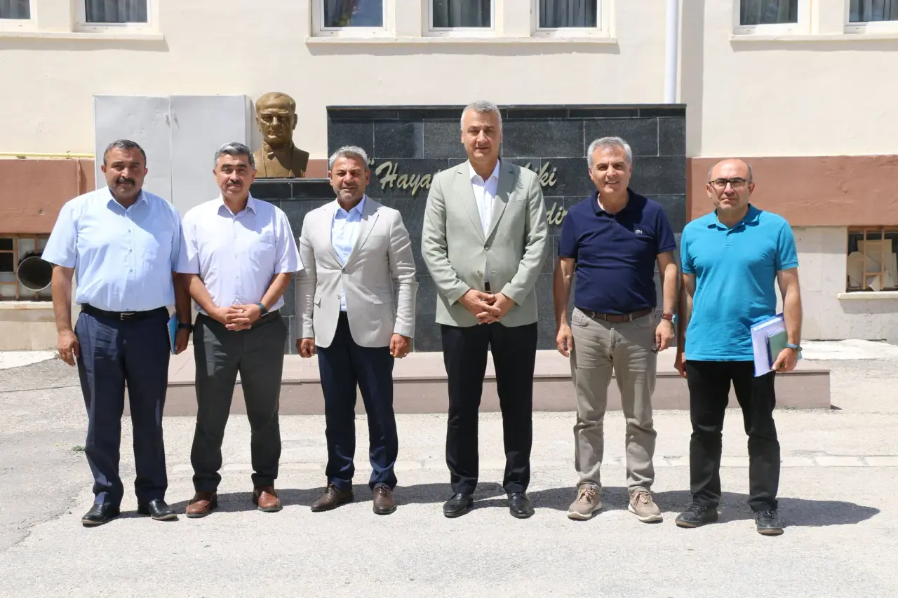 Suluova’da Yeni Eğitim Yılı Hazırlıkları Yakın Takipte 2