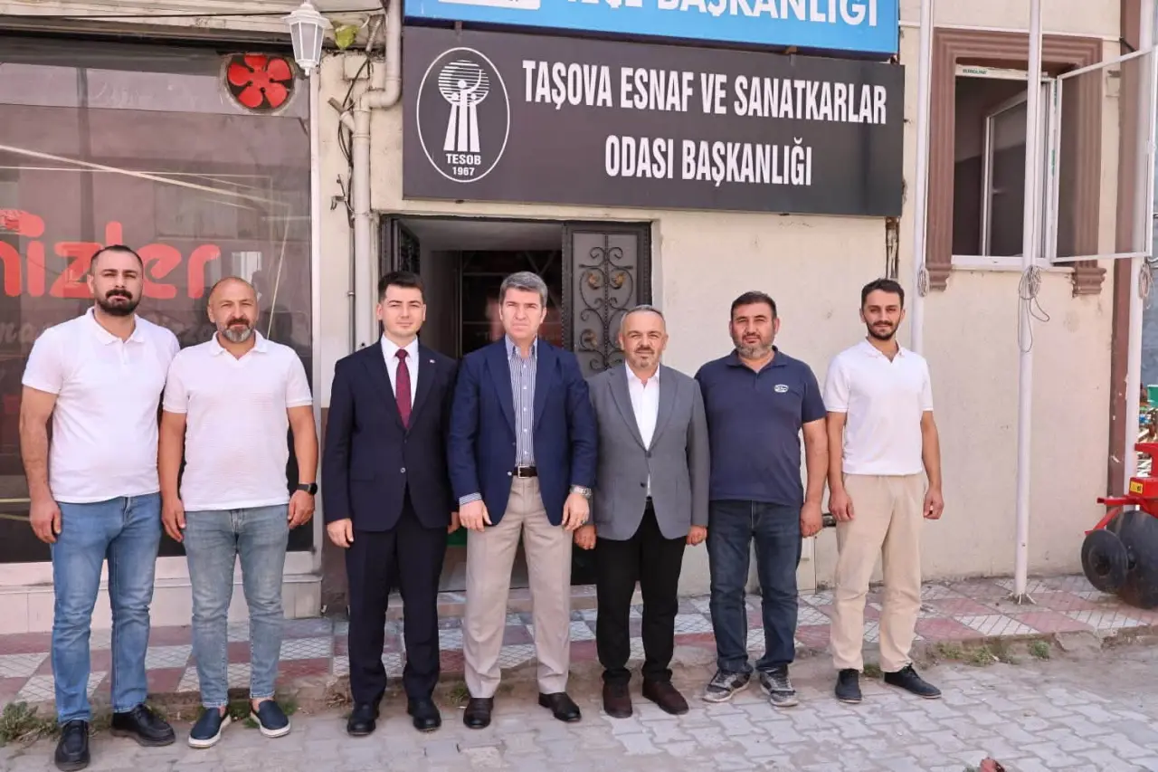 Taşova'da Hizmet Masaya Yatırıldı 4