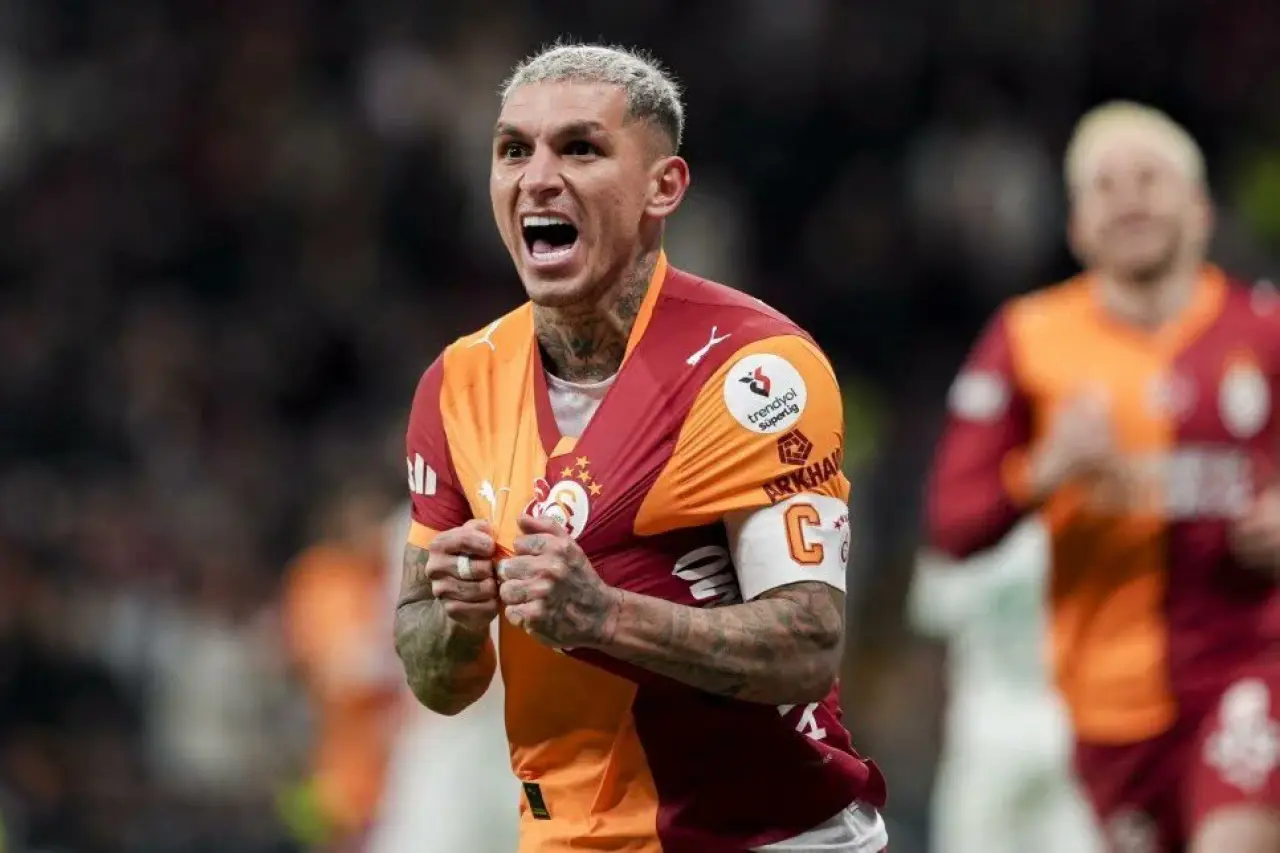 Ünlülerin Yazlıkları Yangının Ortasında Kaldı 1