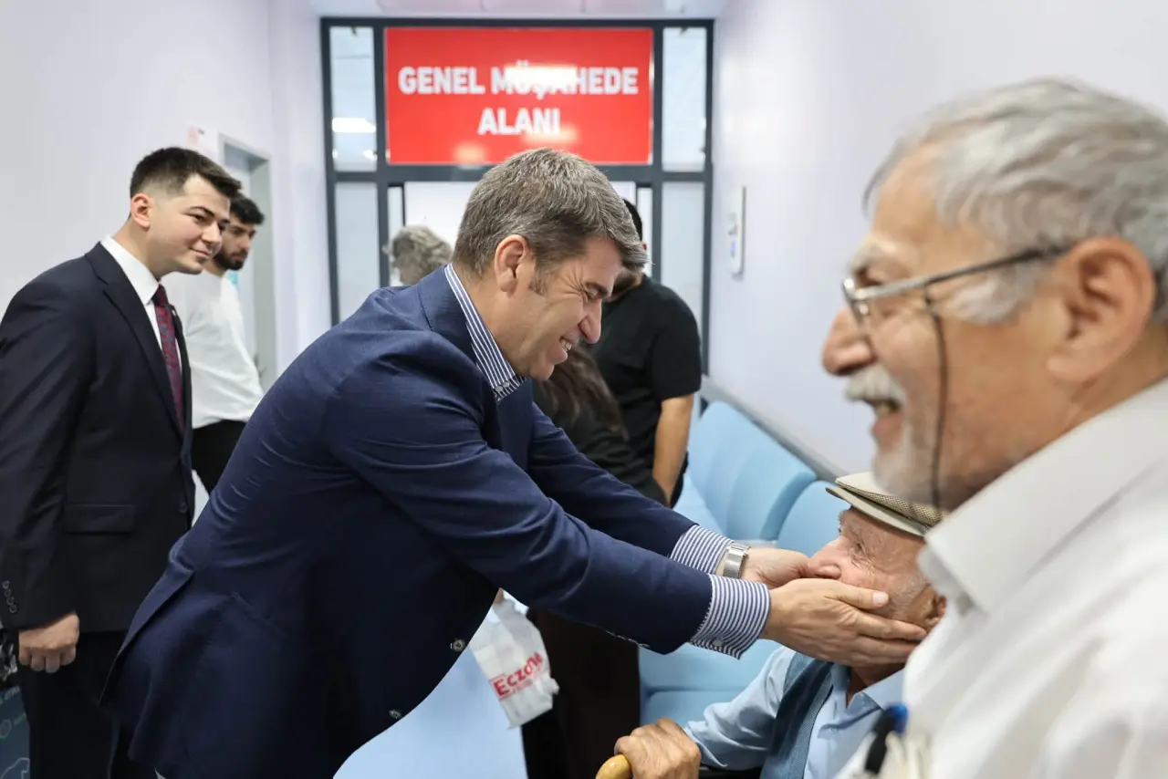 Vali Bakan'dan Yerinde Sağlık İncelemesi 1