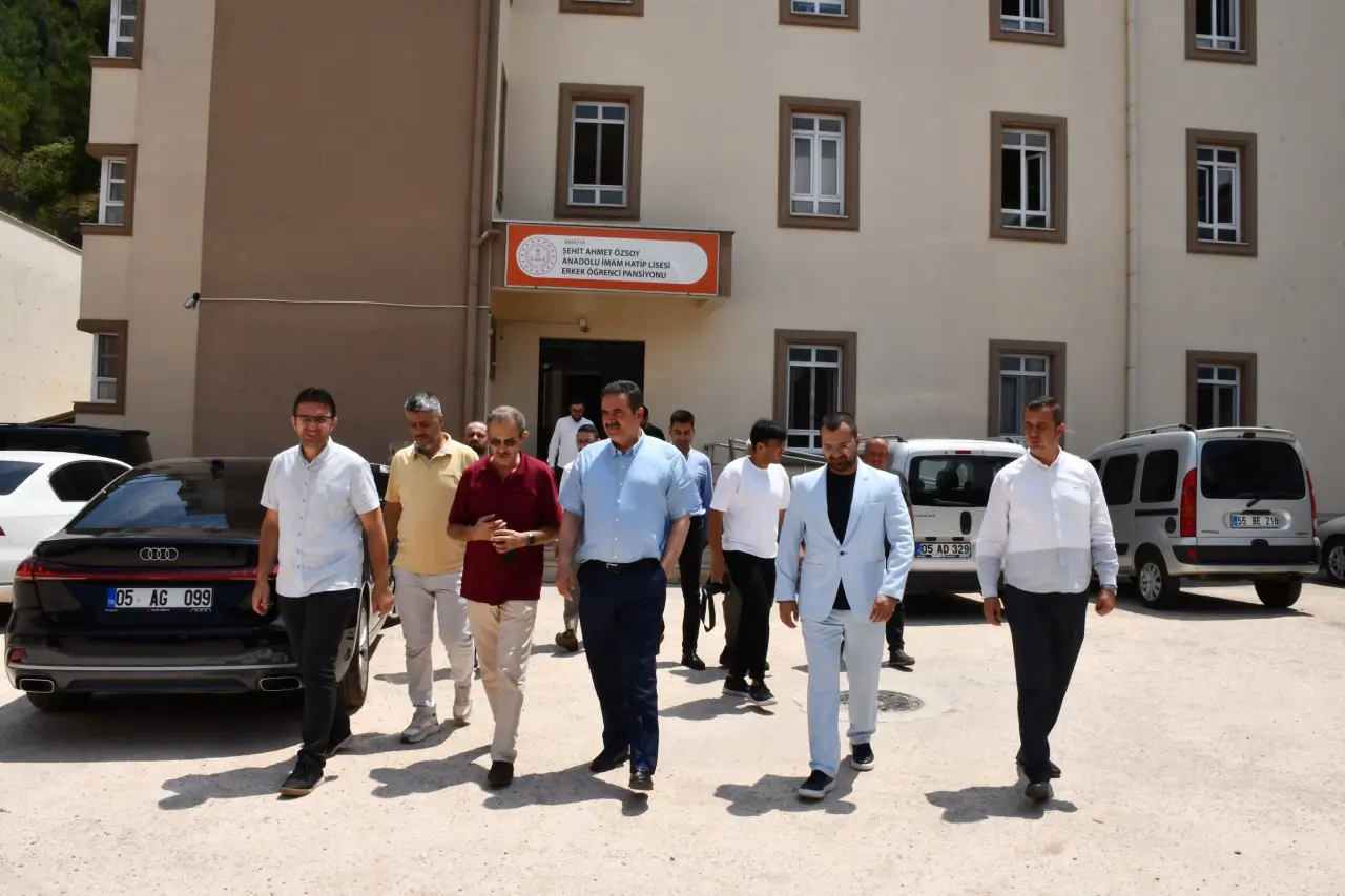 Vekil İpek'ten Yaz Okulu Ziyareti 8