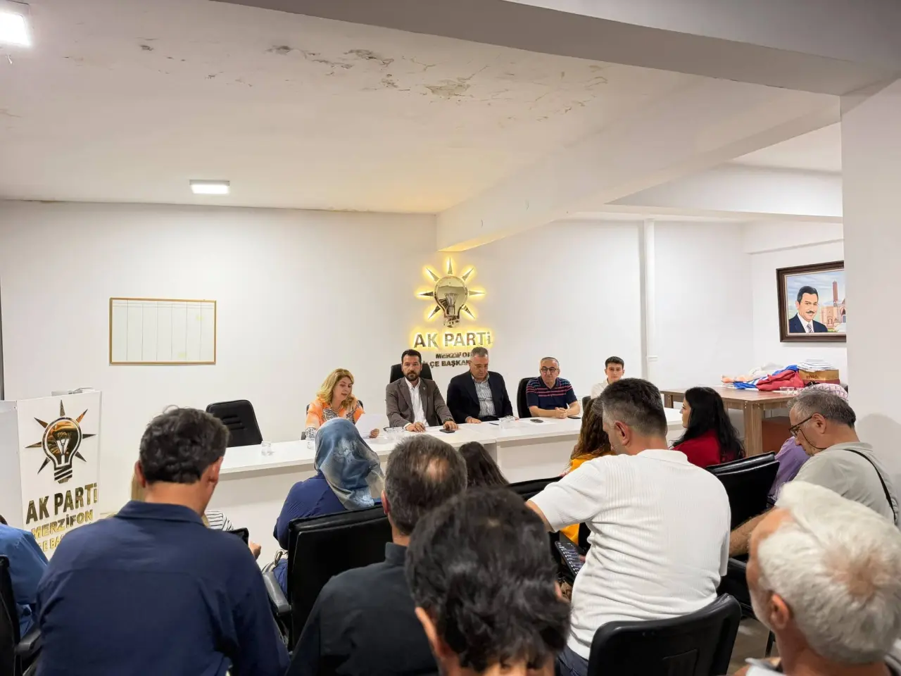 AK Parti Merzifon’da Bir Araya Geldi: “Gece Gündüz Çalışmaya Devam Edeceğiz” 9
