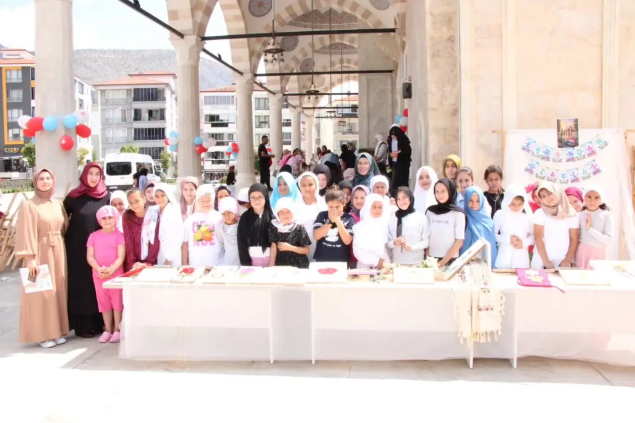 Amasya’da Çocuklar Ekrandan Uzaklaştı, Sanatla Buluştu! 7