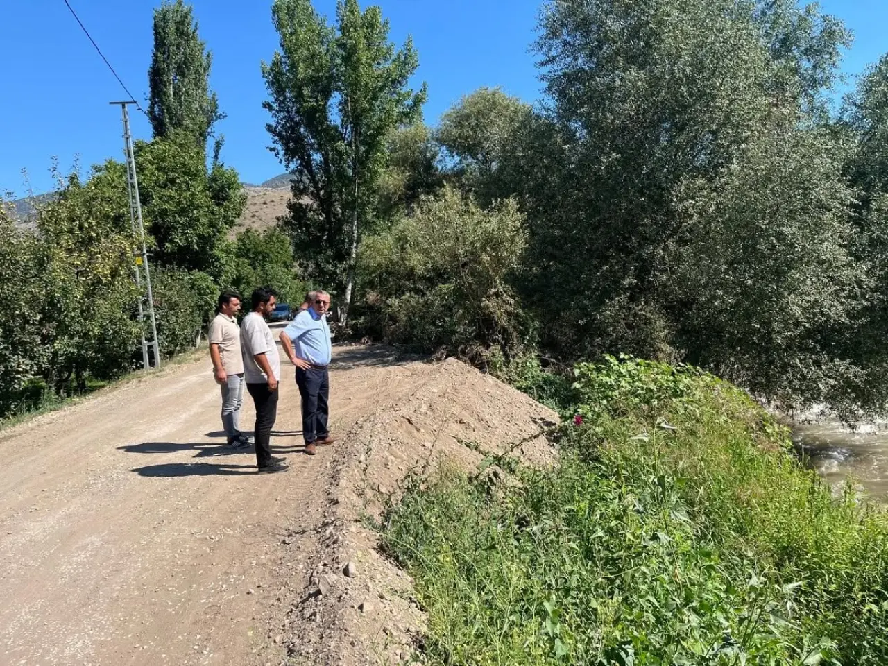 Amasya’da Irmak Kenarında Büyük Temizlik 3